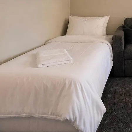 شقة In The Center Of Gol, Bed Linen & Towels Included